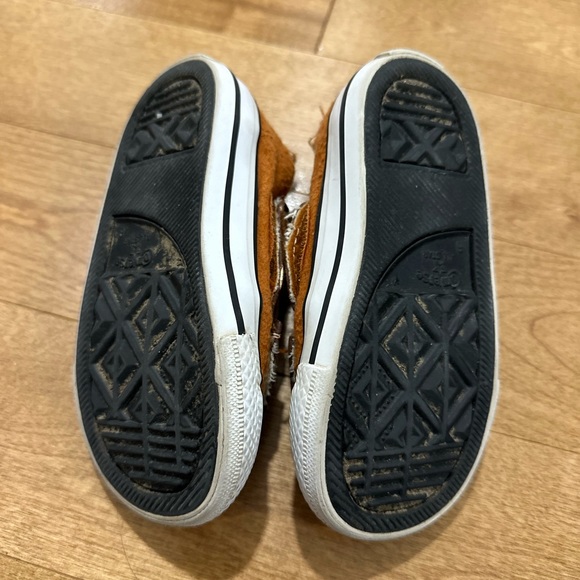 Converse Fox Toddler Size 6T - Picture 3 of 4